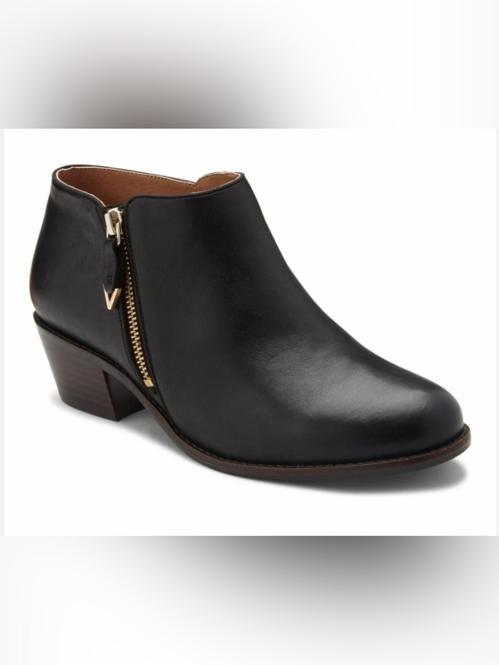 Vionic Jolene Ankle Boot in Black.‎